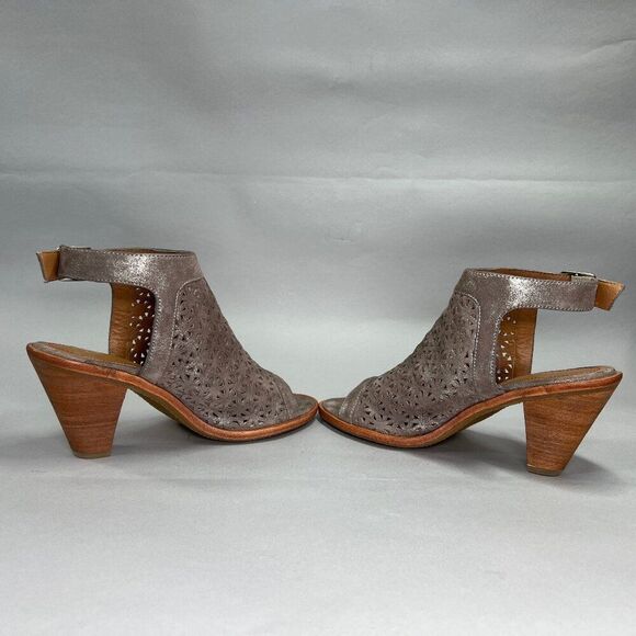 Trask Parker Sandals Women's 7 Pewter Suede Perforated Heeled Slingback Heels - Picture 7 of 11
